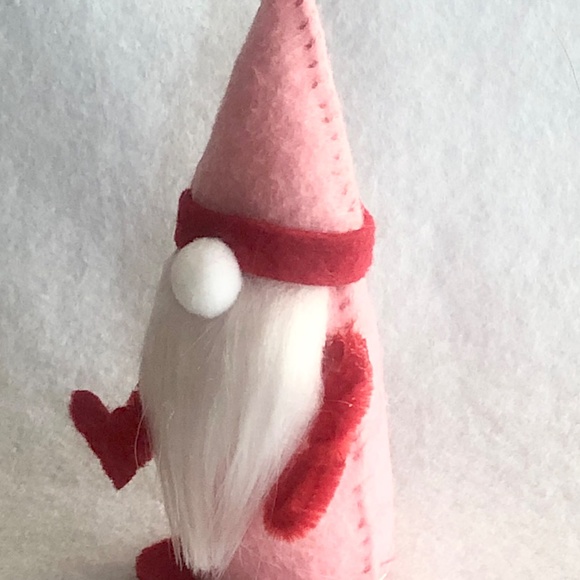 Love Gnome Art Doll felt hand-sewn - Picture 4 of 8
